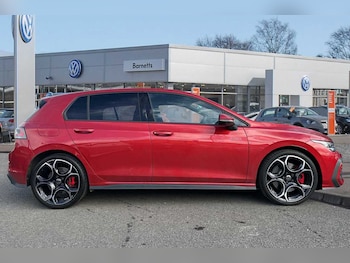 Used Volkswagen Golf 2025 for sale - 76018235: Photo
