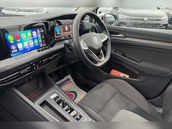 Used Volkswagen Golf 2021 for sale - 76854650: Photo