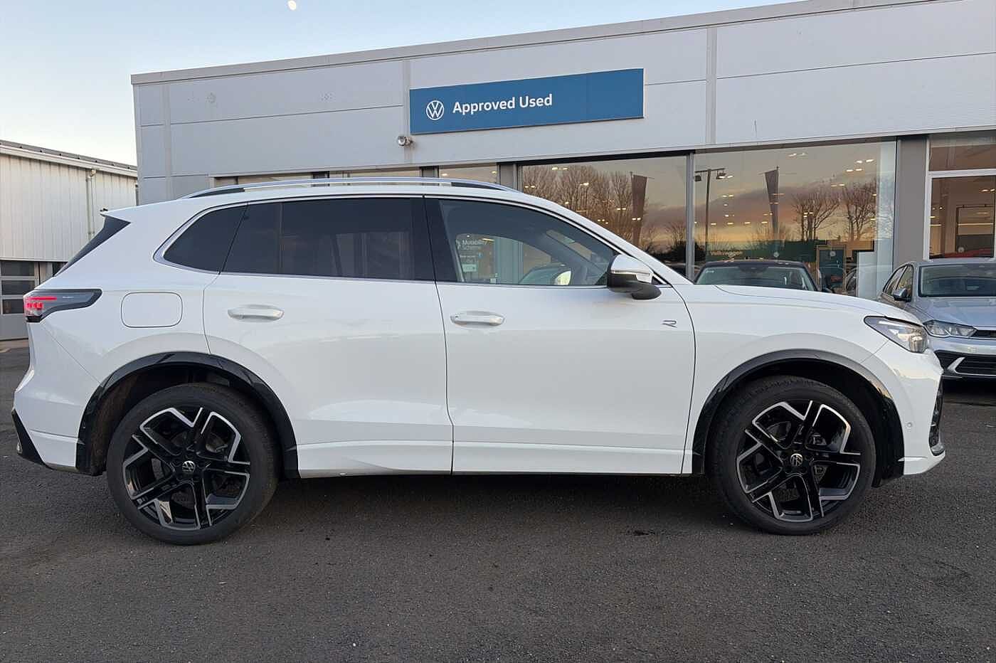 Used Volkswagen Tiguan 2025 for sale - 77079196: Photo 4