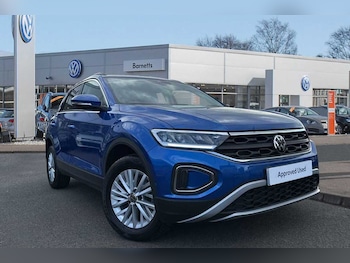 Used Volkswagen T-Roc 2022 for sale - 75605752: Photo