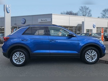 Used Volkswagen T-Roc 2022 for sale - 75605752: Photo