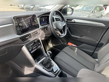 Used Volkswagen T-Roc 2022 for sale - 75894726: Photo