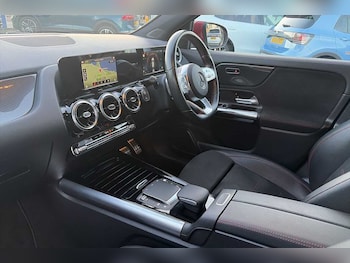 Used Mercedes-Benz GLA 2021 for sale - 76630058: Photo