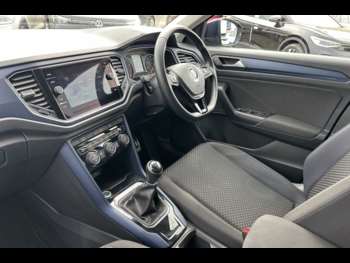 Used Volkswagen T-Roc 2021 for sale - 74590833: Photo