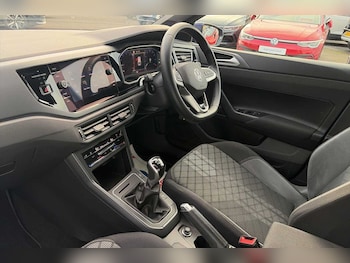 Used Volkswagen Polo 2022 for sale - 76208819: Photo 2