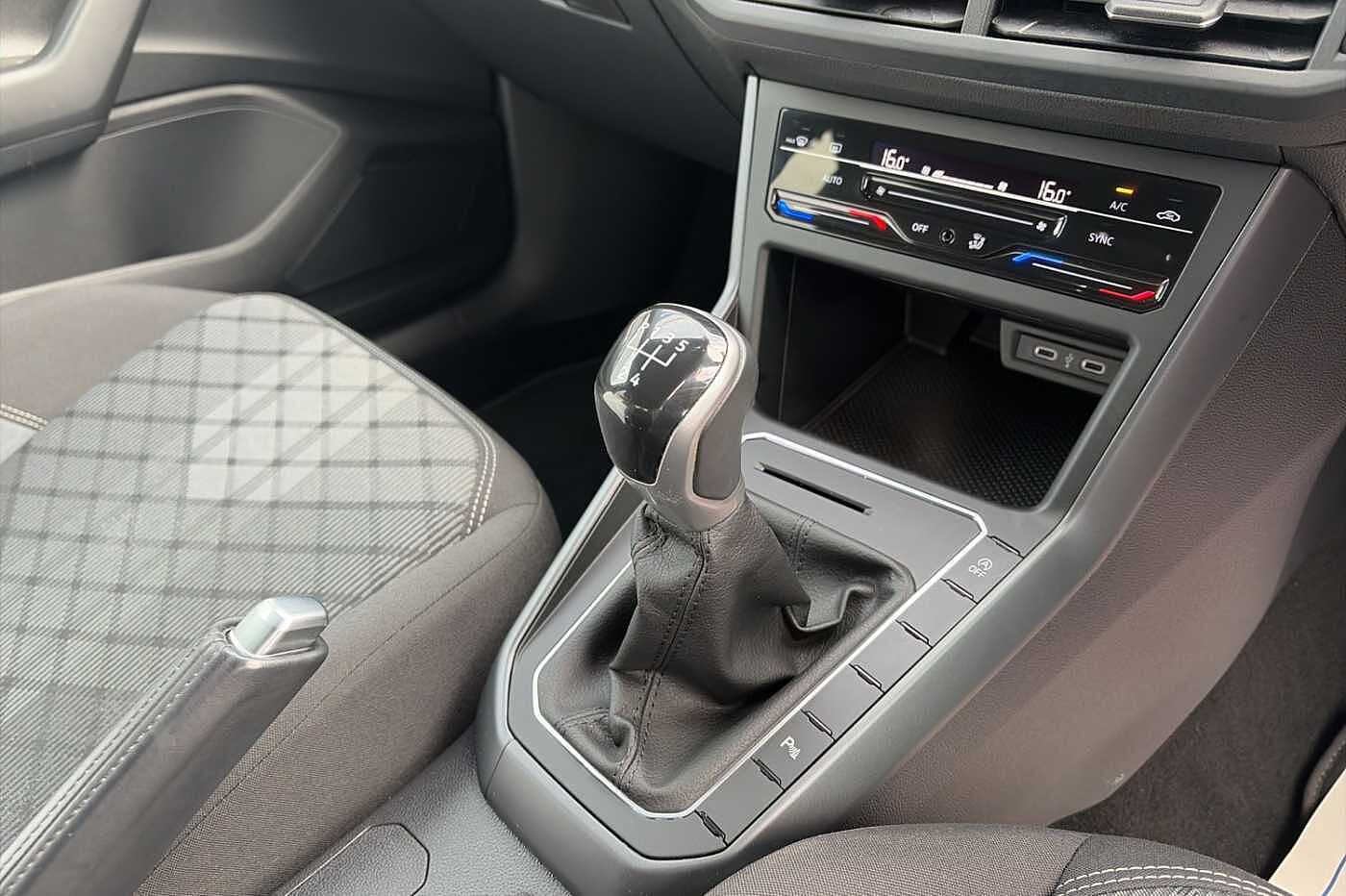 Used Volkswagen Polo 2022 for sale - 76208819: Photo 8