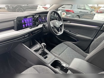 Used Volkswagen Golf 2022 for sale - 76117015: Photo 2