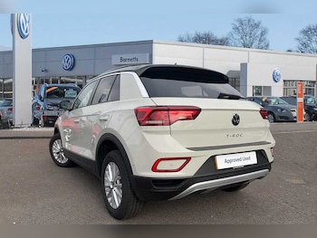 Used Volkswagen T-Roc 2022 for sale - 76208924: Photo 3