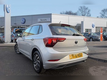 Used Volkswagen Polo 2022 for sale - 76208828: Photo