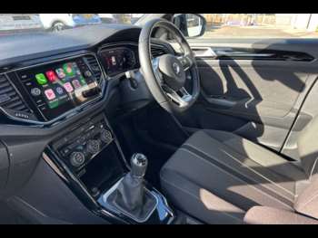 Used Volkswagen T-Roc 2021 for sale - 74181360: Photo