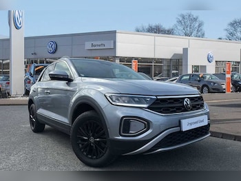 Used Volkswagen T-Roc 2022 for sale - 75345922: Photo