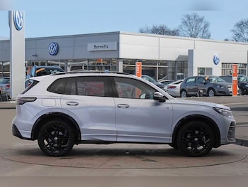 Used Volkswagen Tiguan 2024 for sale - 74952831: Photo