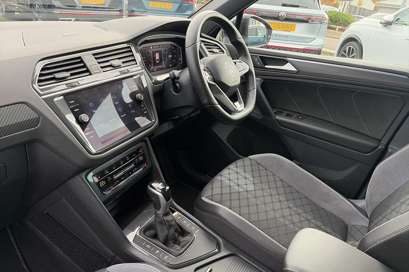 Used Volkswagen Tiguan 2023 for sale - 76221808: Photo 2