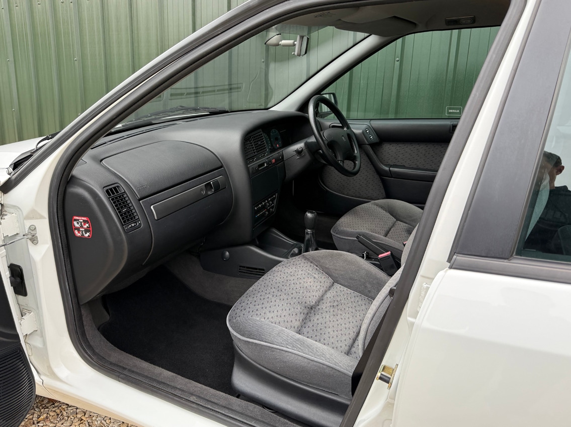 Used Citroen Xantia 2000 for sale - 76302922: Photo 24