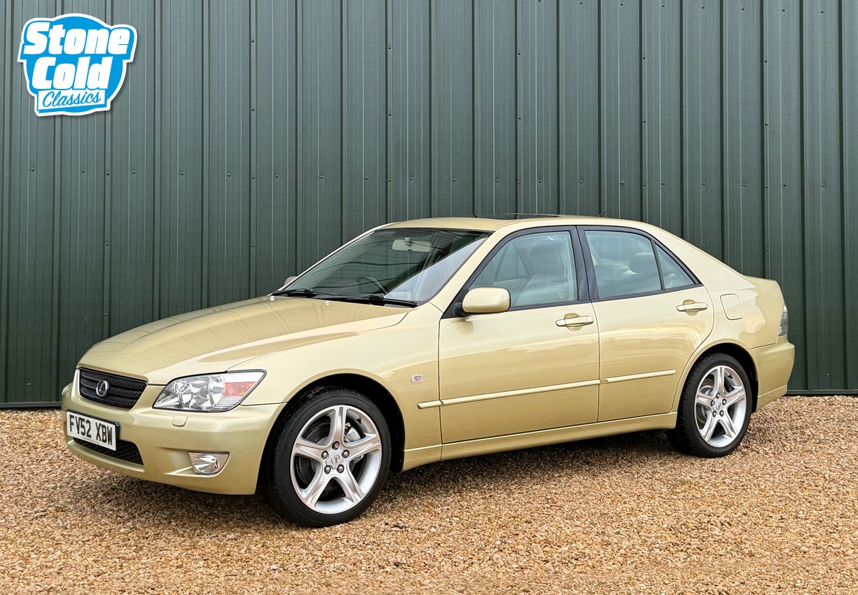 Used Lexus IS 2002 for sale - 76979954: Photo 1