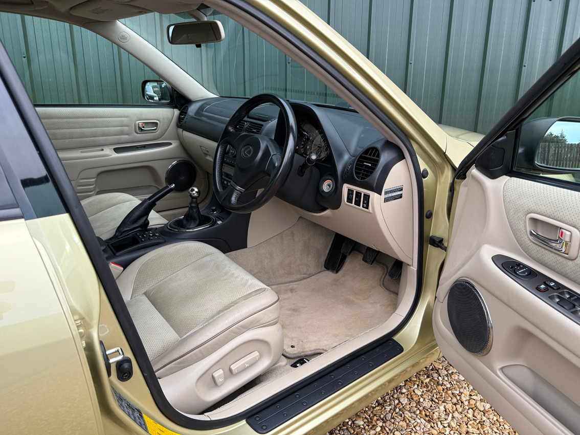 Used Lexus IS 2002 for sale - 76979954: Photo 11