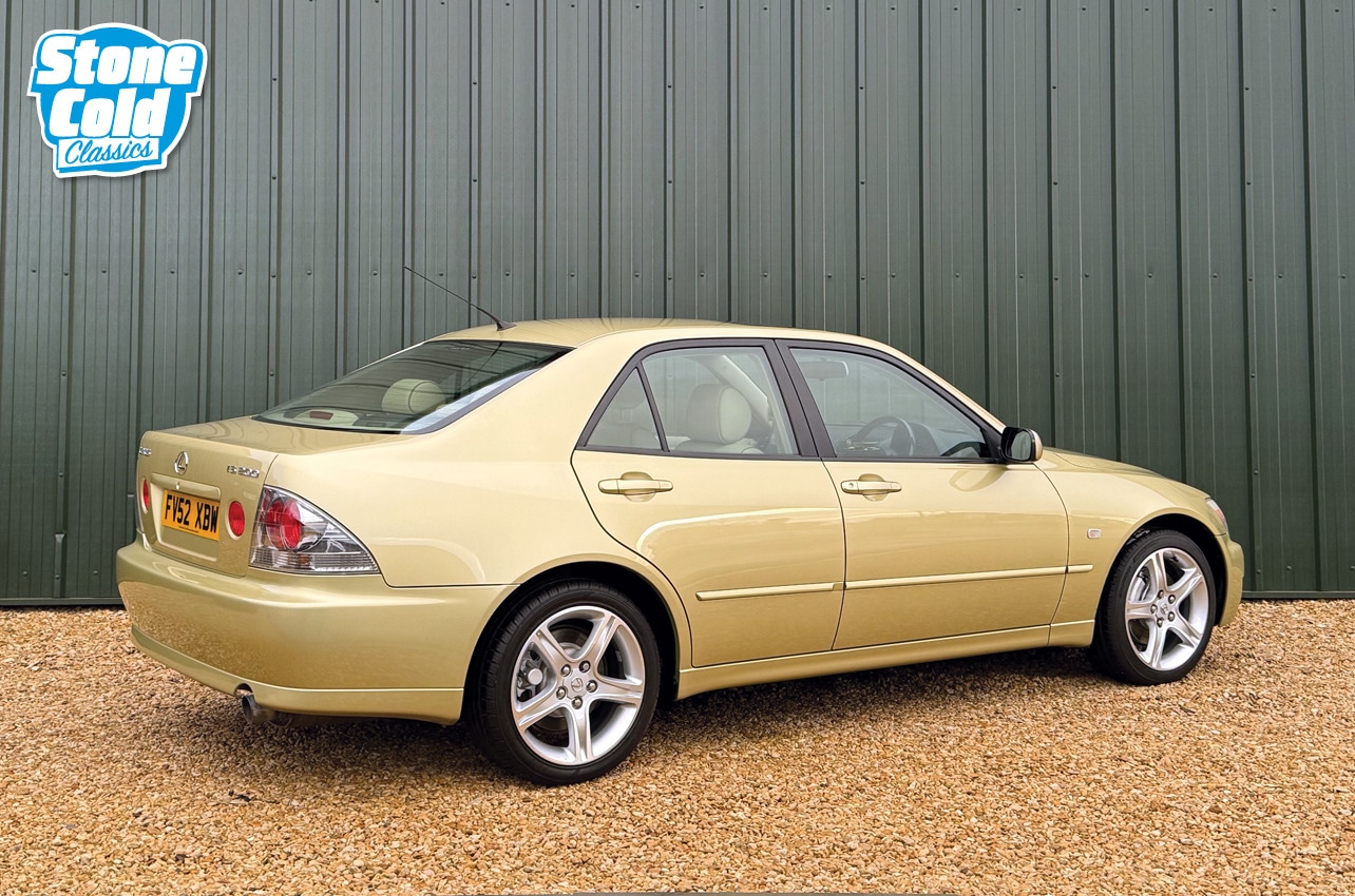 Used Lexus IS 2002 for sale - 76979954: Photo 2