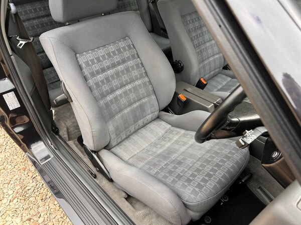 Used Volkswagen Corrado 1991 for sale - 74670442: Photo 31