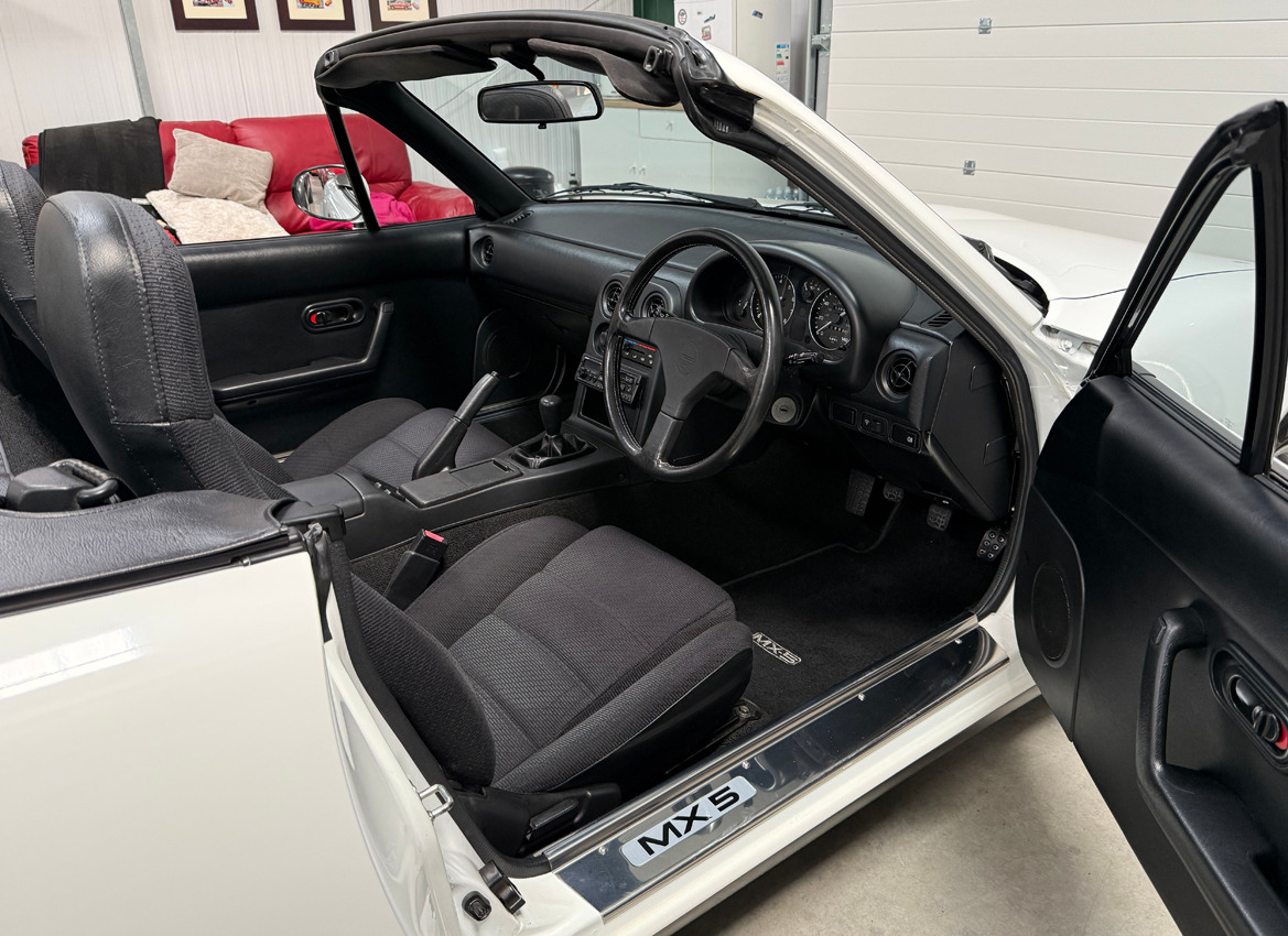 Used Mazda MX-5 1991 for sale - 77961278: Photo 14