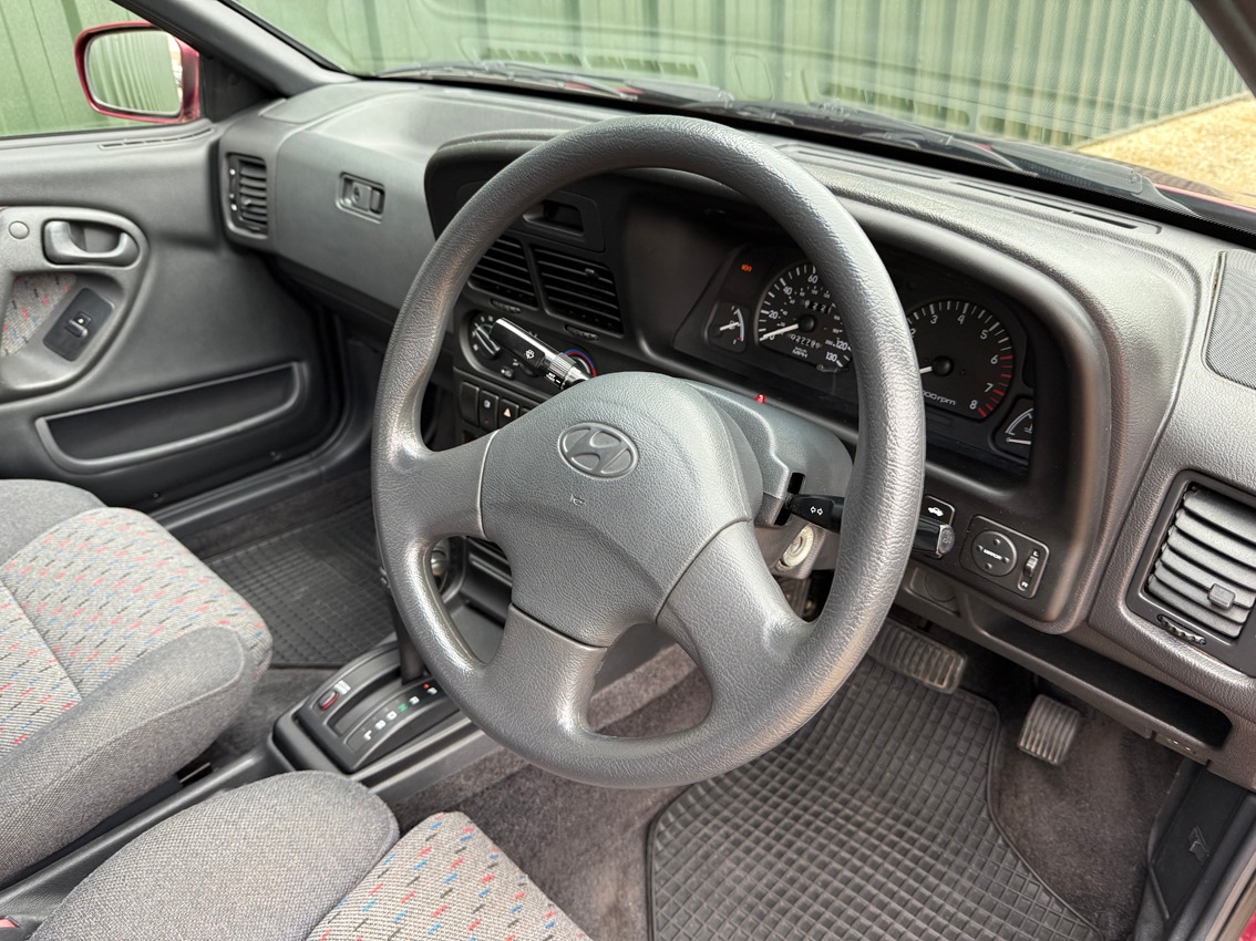 Used Hyundai Scoupe 1995 for sale - 76265397: Photo 21