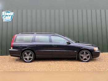 Used Volvo V70 2004 for sale - 77432899: Photo