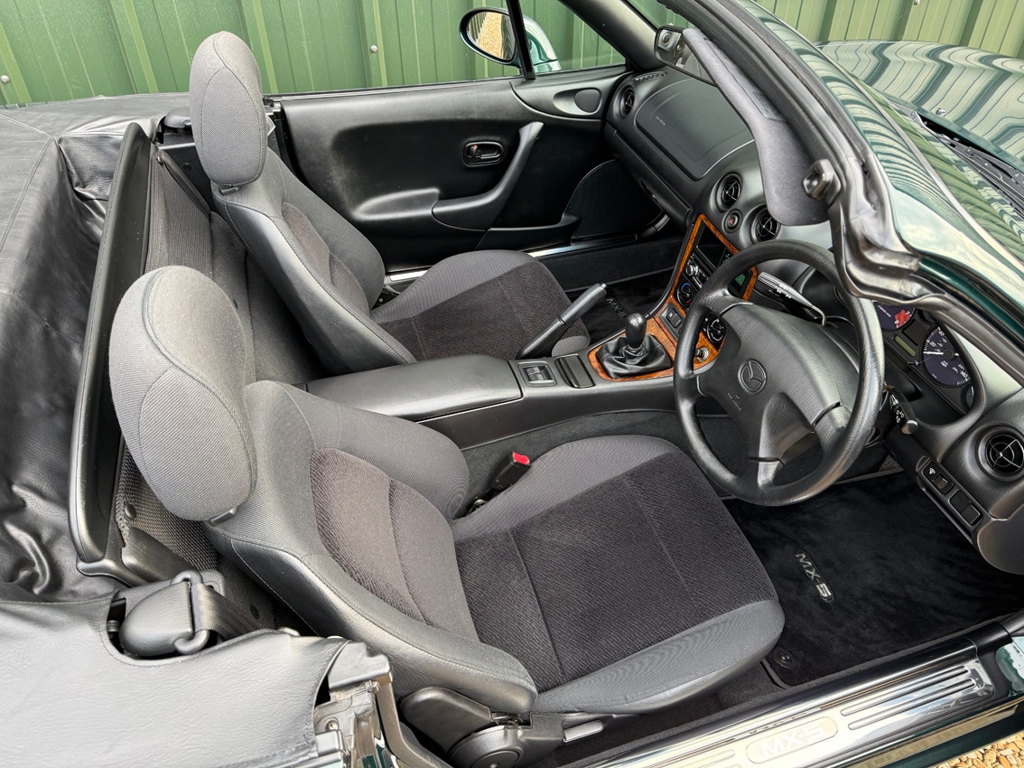 Used Mazda MX-5 1998 for sale - 76859910: Photo 14