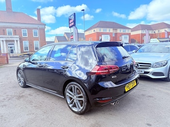 Used Volkswagen Golf 2017 for sale - 75658574: Photo