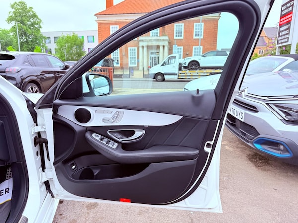 Used Mercedes-Benz C-Class 2015 for sale - 75658762: Photo 56