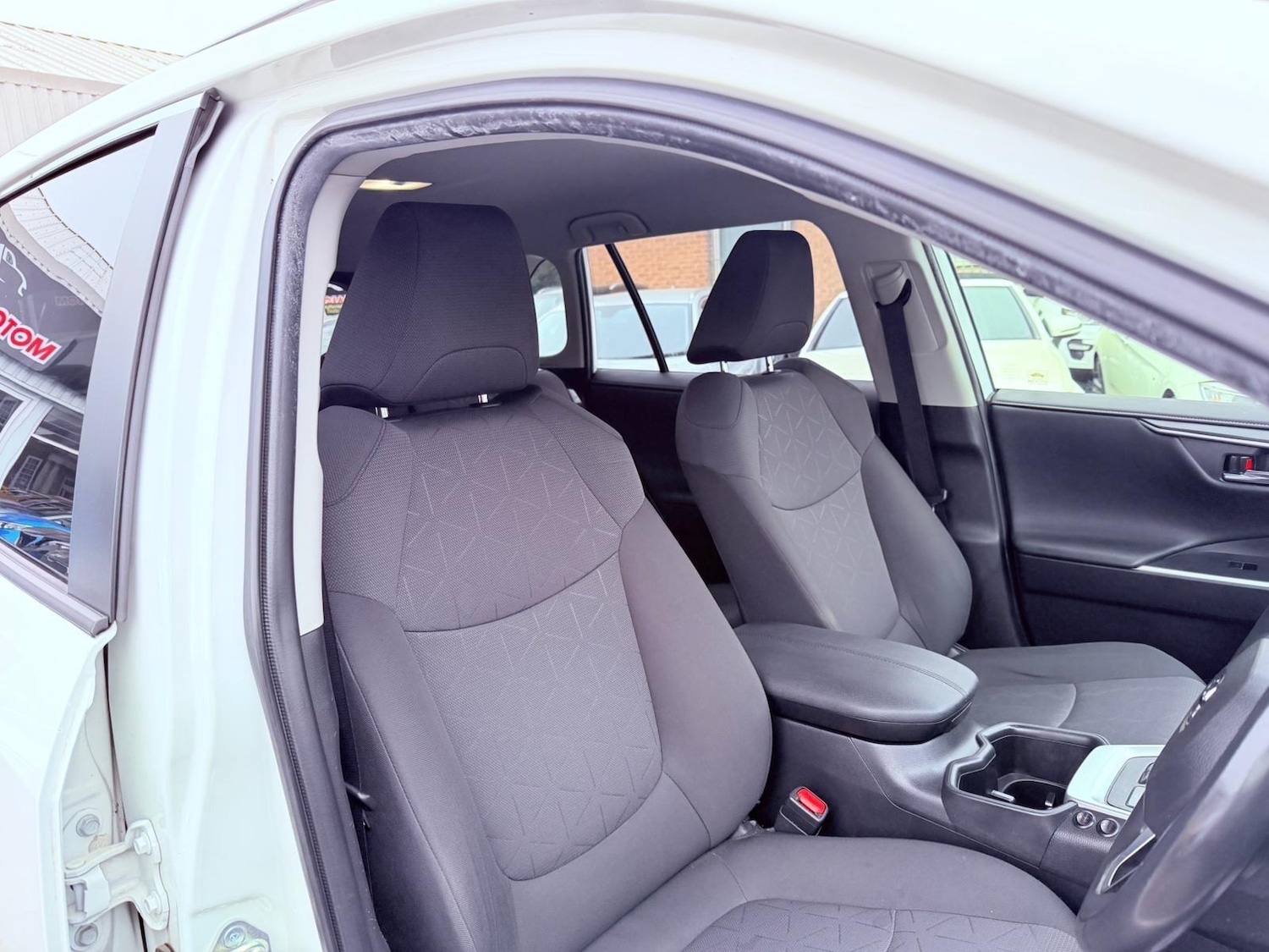 Used Toyota RAV4 2022 for sale - 77793840: Photo 30