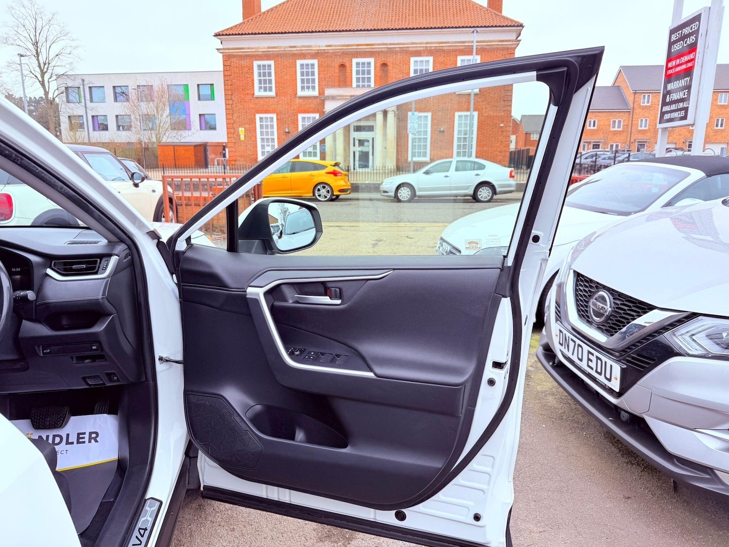 Used Toyota RAV4 2022 for sale - 77793840: Photo 50