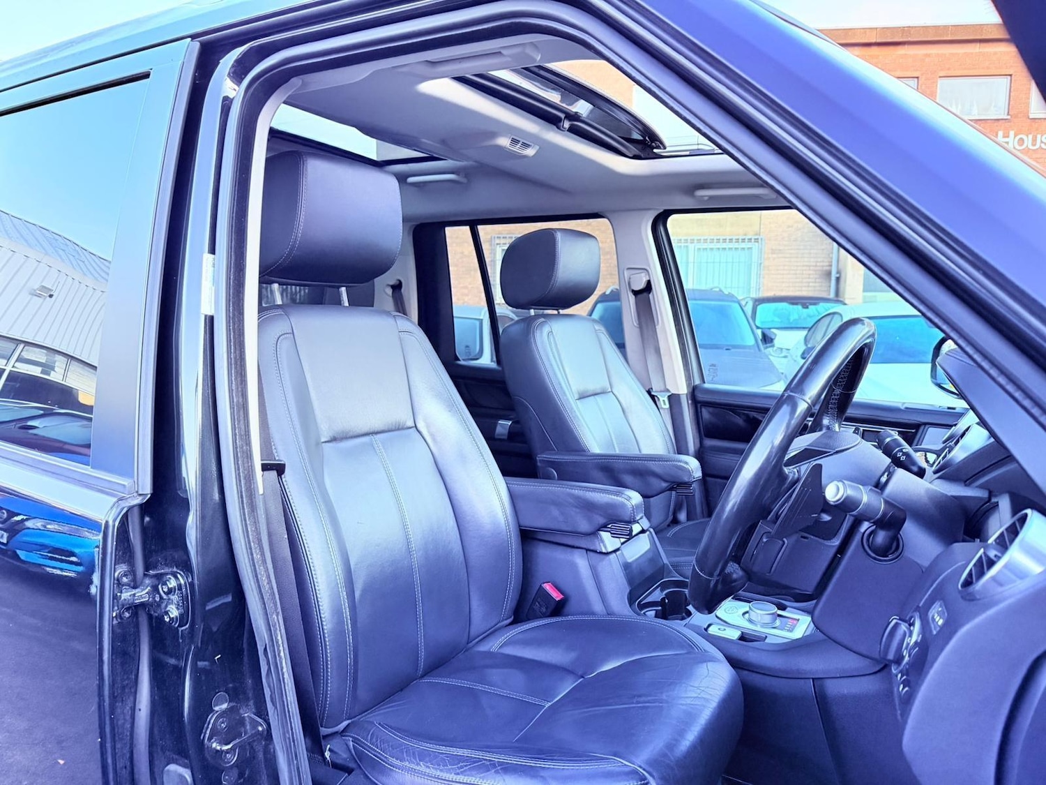 Used Land Rover Discovery 2016 for sale - 77229371: Photo 37