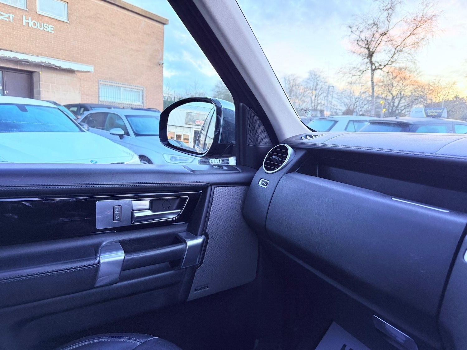 Used Land Rover Discovery 2016 for sale - 77229371: Photo 60