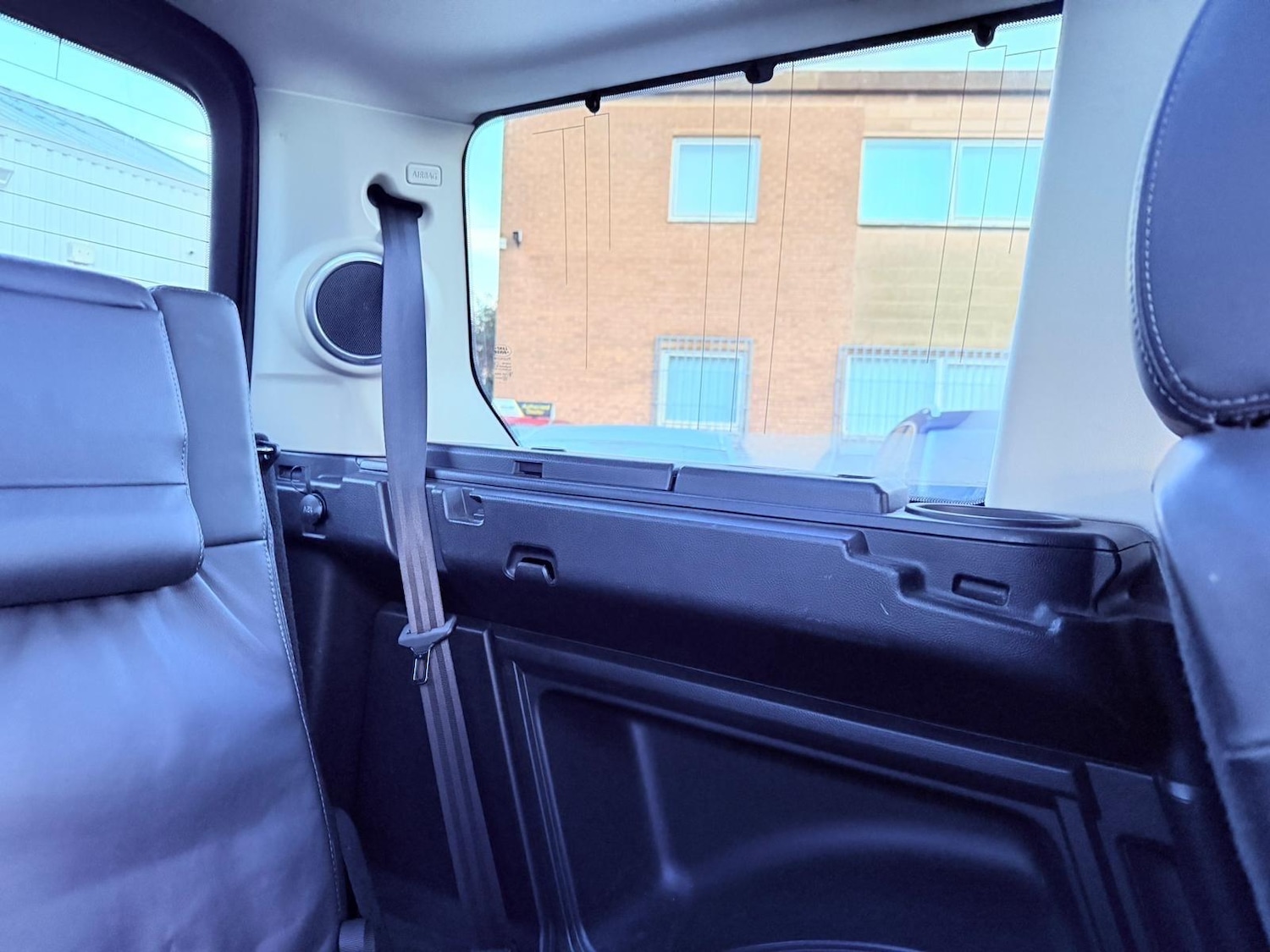 Used Land Rover Discovery 2016 for sale - 77229371: Photo 80