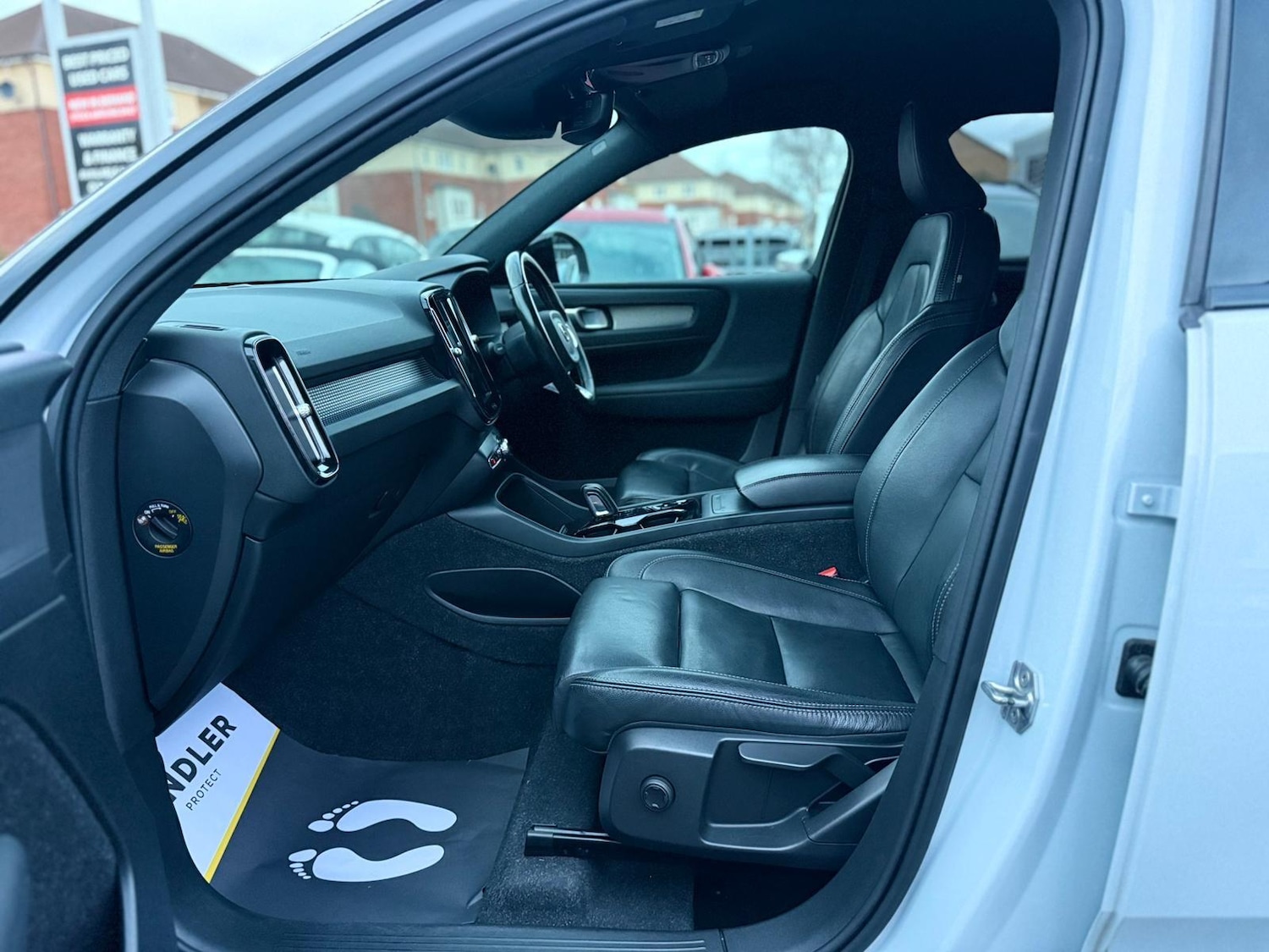 Used Volvo XC40 2020 for sale - 76913922: Photo 24