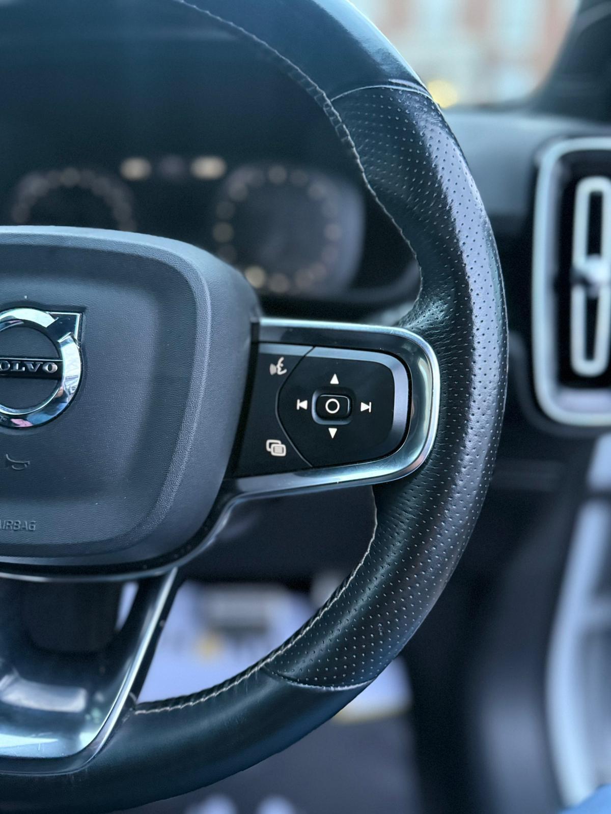 Used Volvo XC40 2020 for sale - 76913922: Photo 28