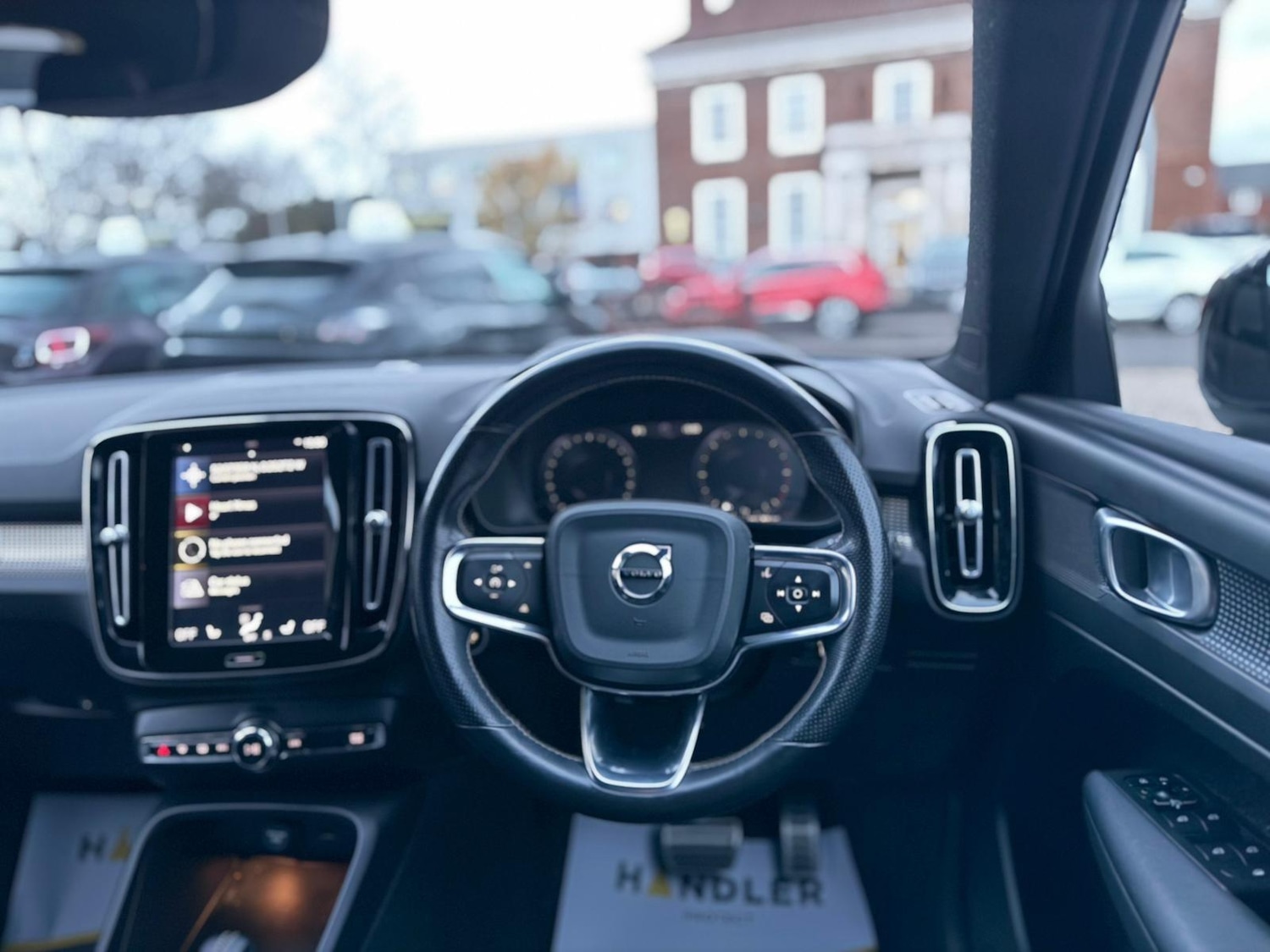 Used Volvo XC40 2020 for sale - 76913922: Photo 30