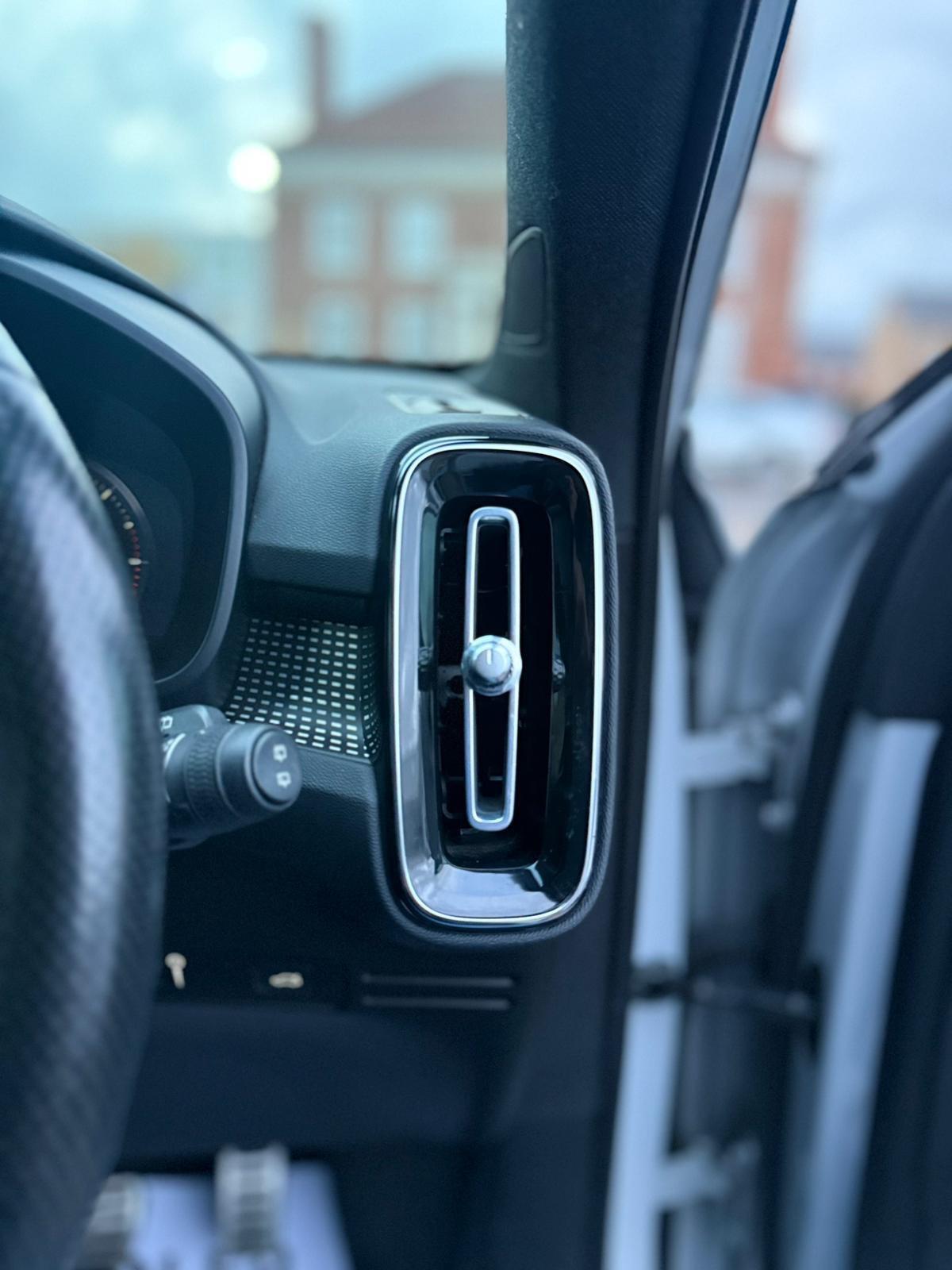 Used Volvo XC40 2020 for sale - 76913922: Photo 40