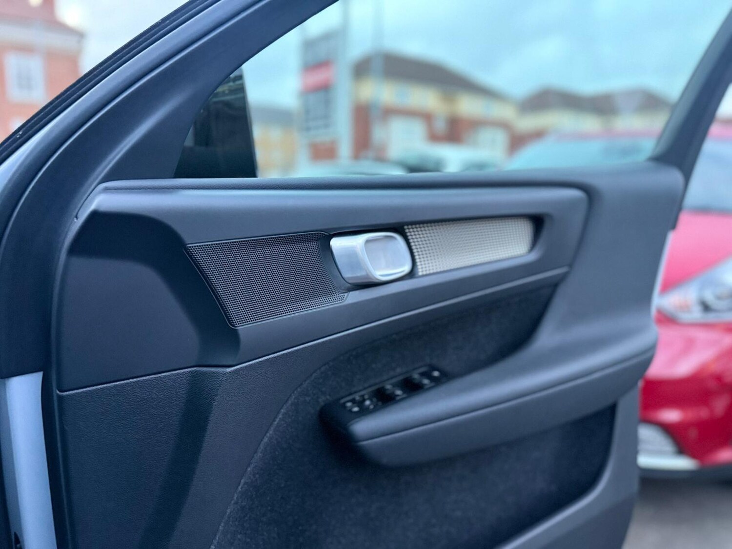 Used Volvo XC40 2020 for sale - 76913922: Photo 44