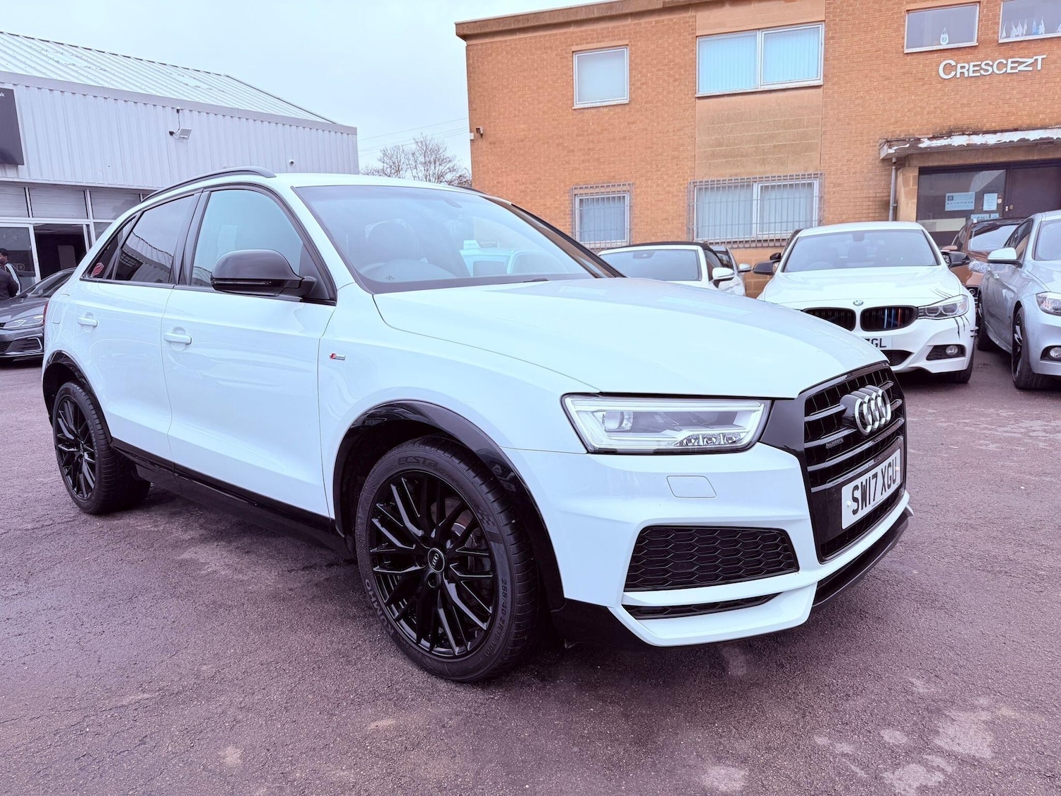 Used Audi Q3 2017 for sale - 77400888: Photo 2