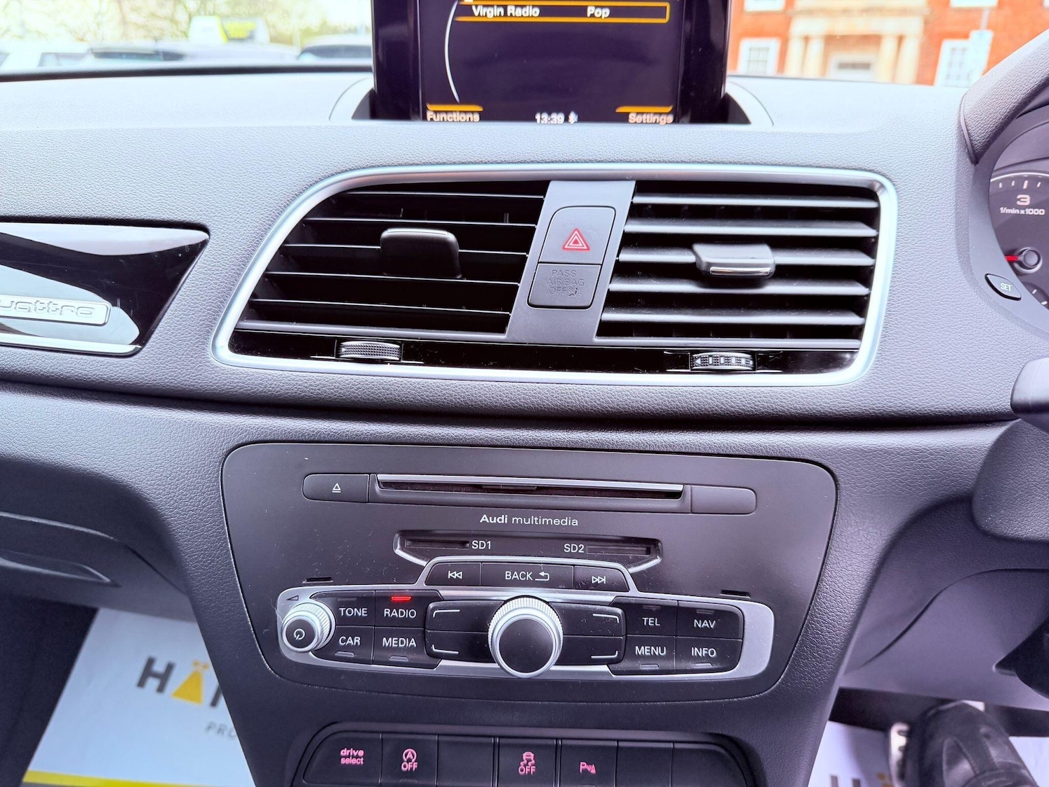 Used Audi Q3 2017 for sale - 77400888: Photo 41