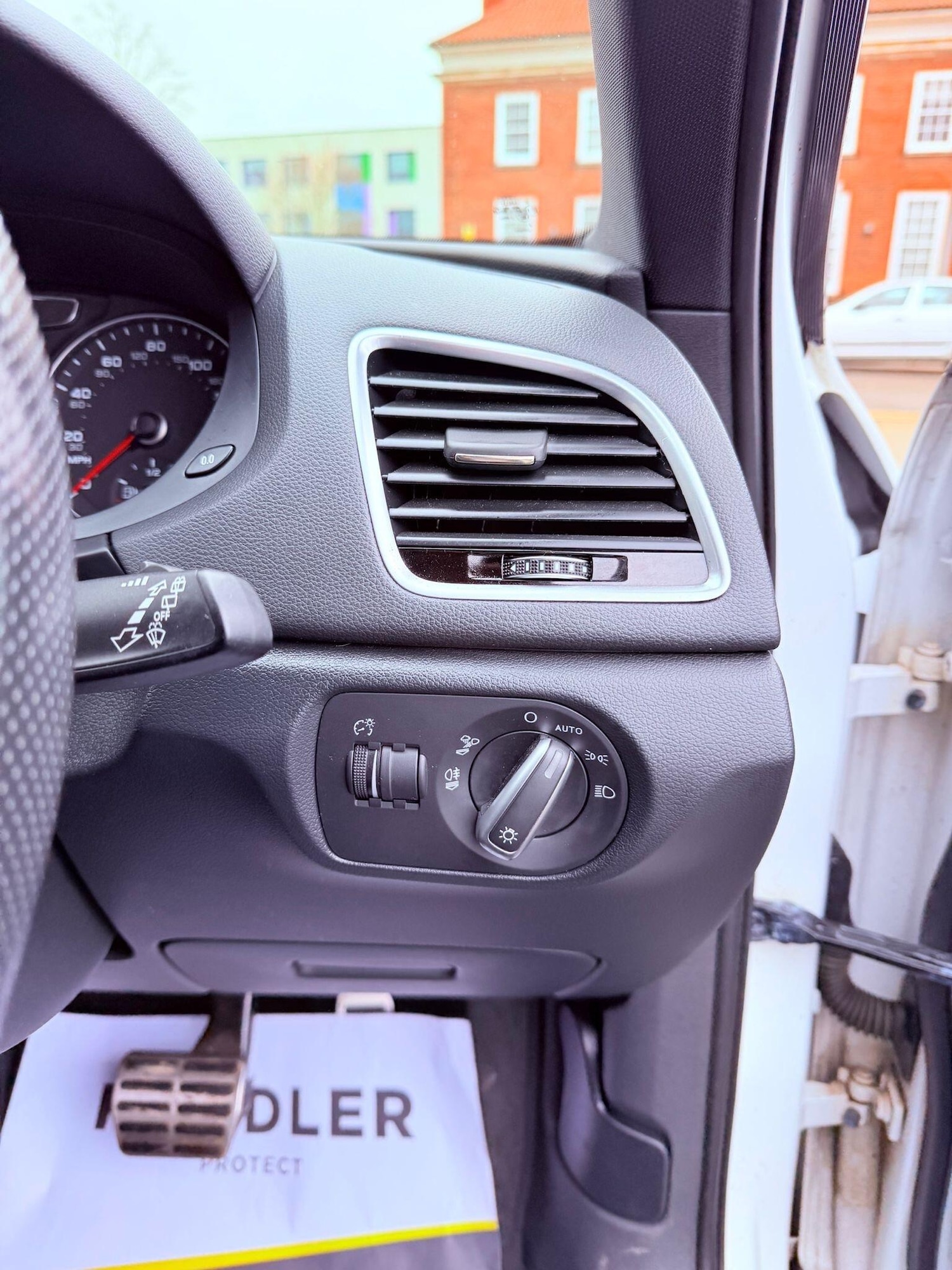 Used Audi Q3 2017 for sale - 77400888: Photo 43