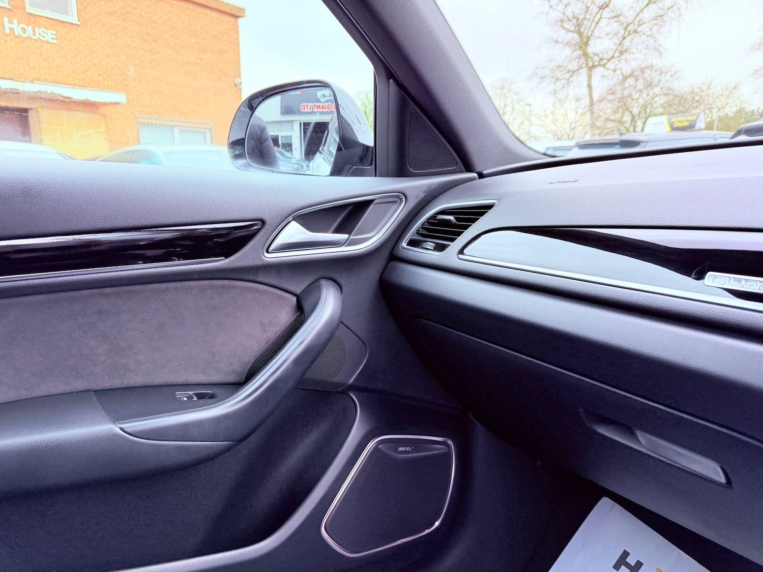 Used Audi Q3 2017 for sale - 77400888: Photo 47