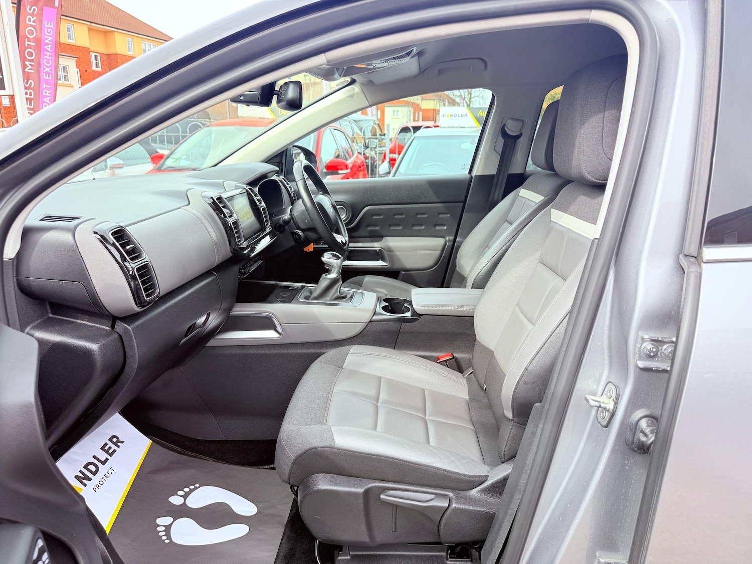 Vehicle 28