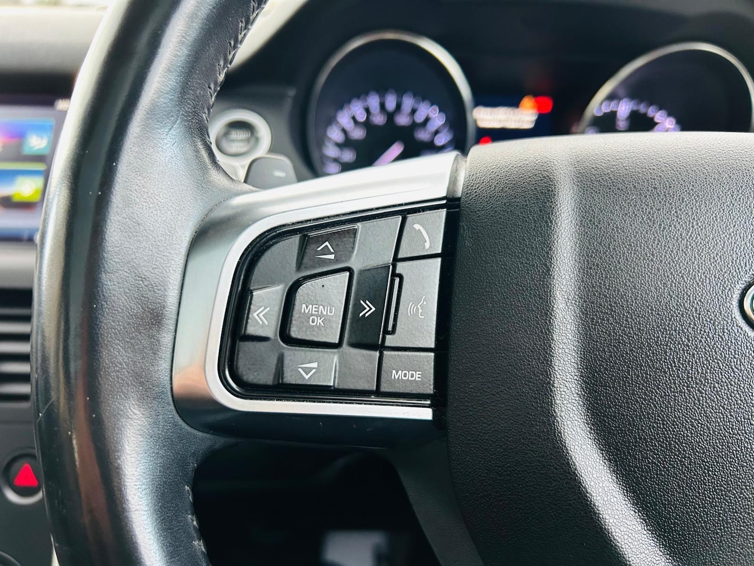 Used Land Rover Discovery Sport 2015 for sale - 77377542: Photo 29