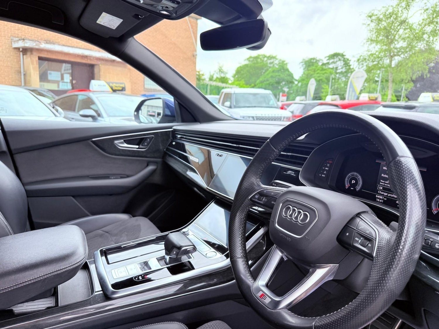 Used Audi Q8 2018 for sale - 76409474: Photo 34
