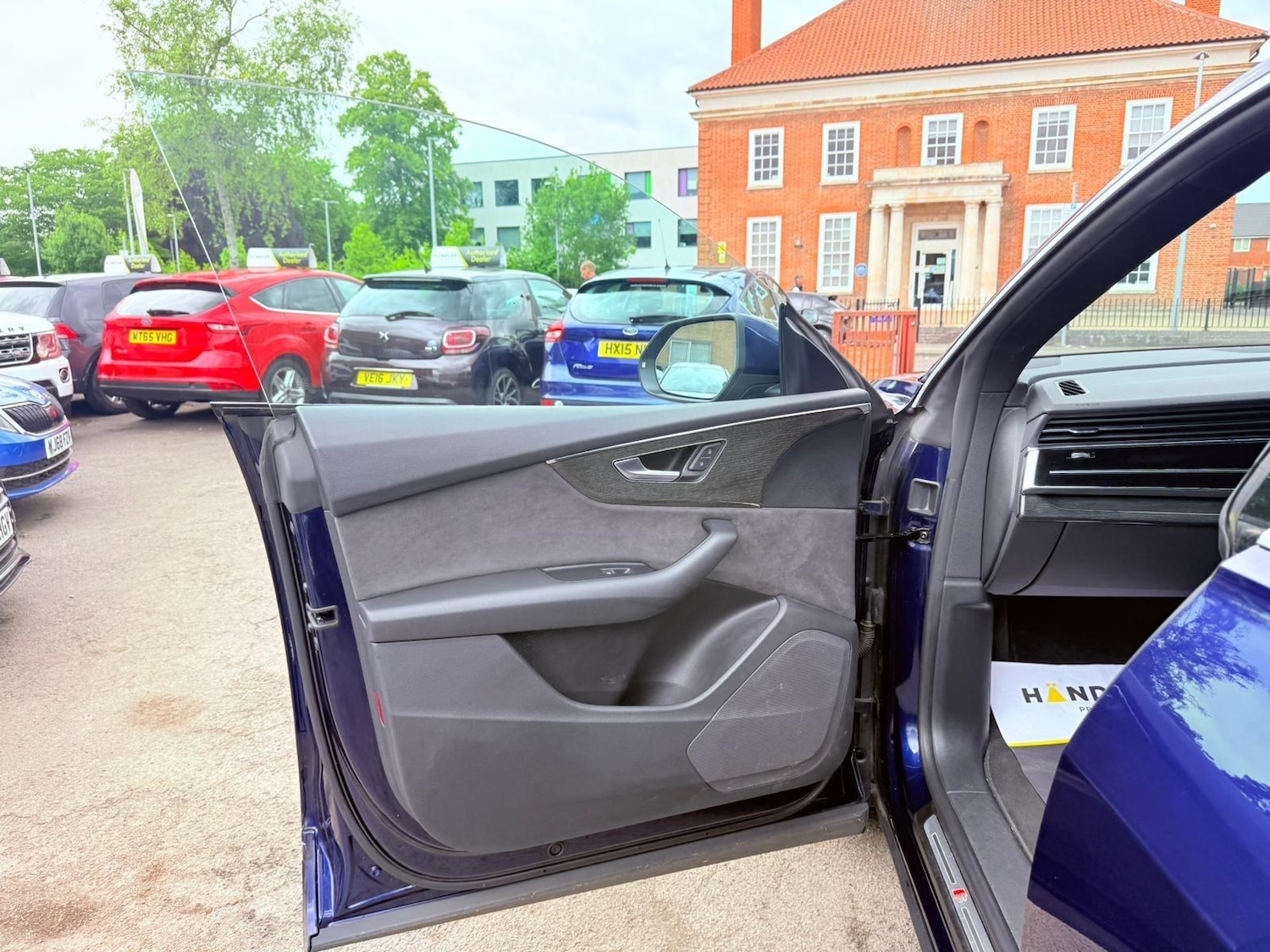 Used Audi Q8 2018 for sale - 76409474: Photo 57