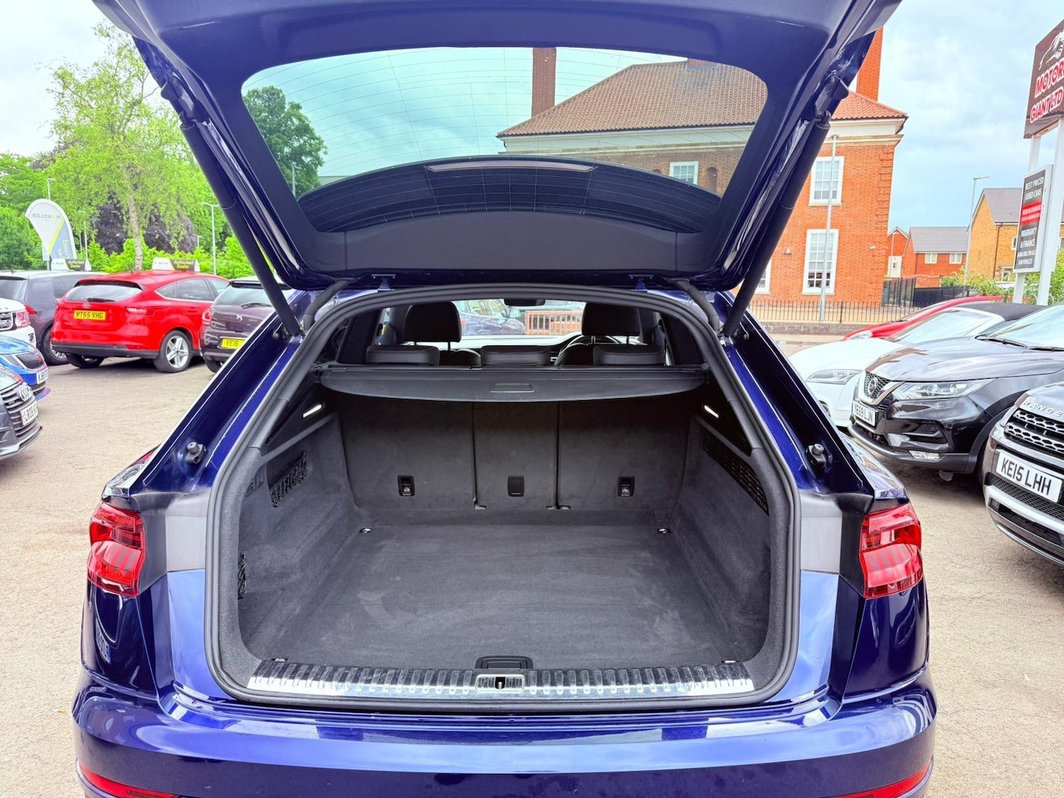 Used Audi Q8 2018 for sale - 76409474: Photo 66