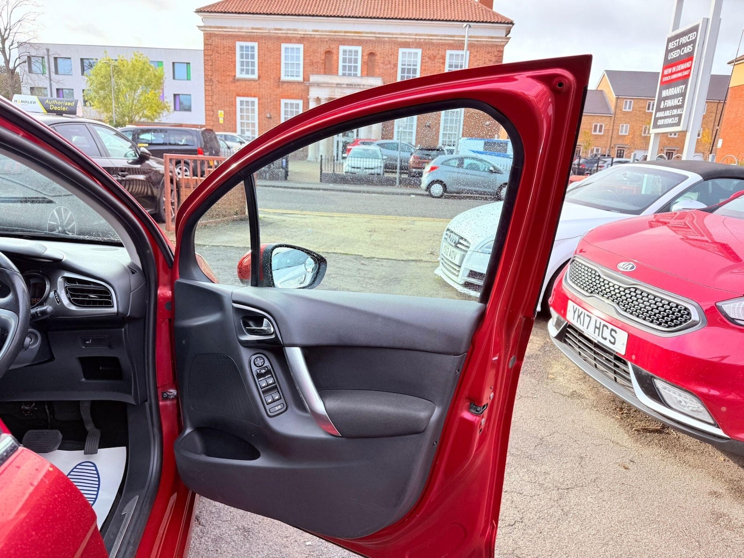 Used Citroen C3 2011 for sale - 76633561: Photo 24