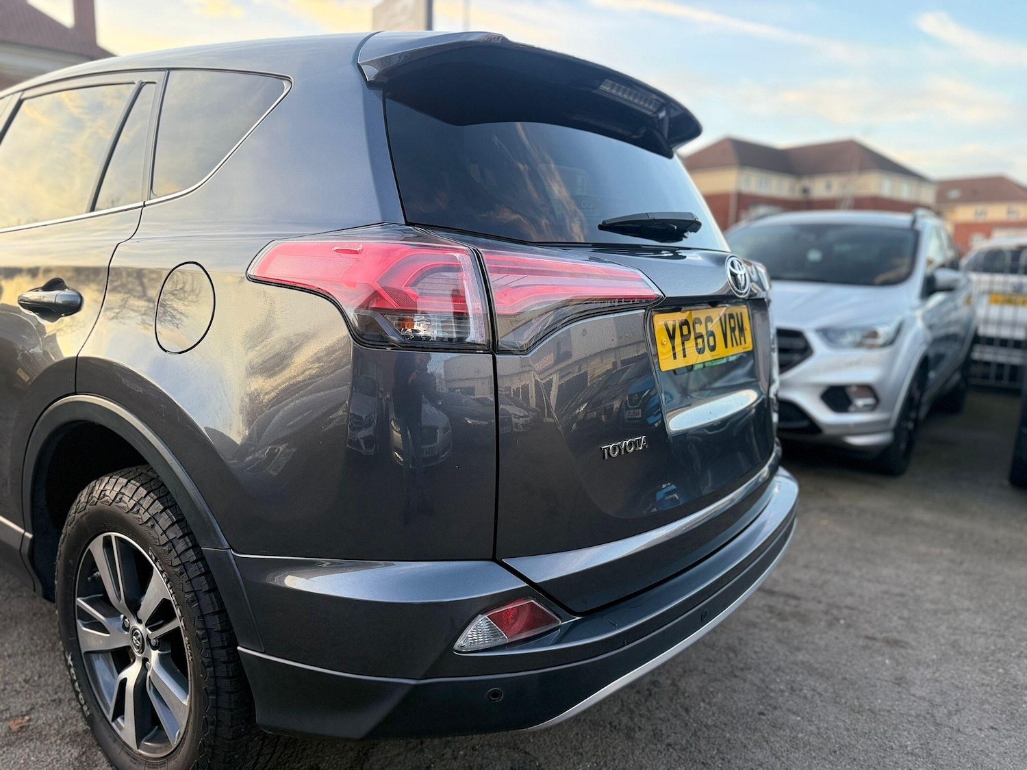 Used Toyota RAV4 2016 for sale - 76942479: Photo 13