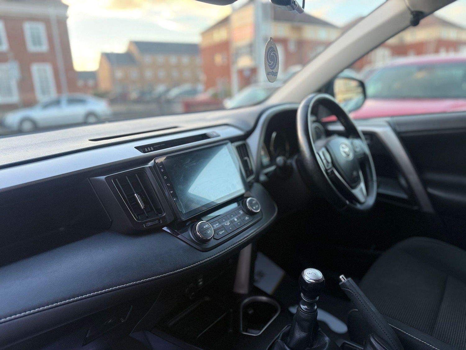 Used Toyota RAV4 2016 for sale - 76942479: Photo 37